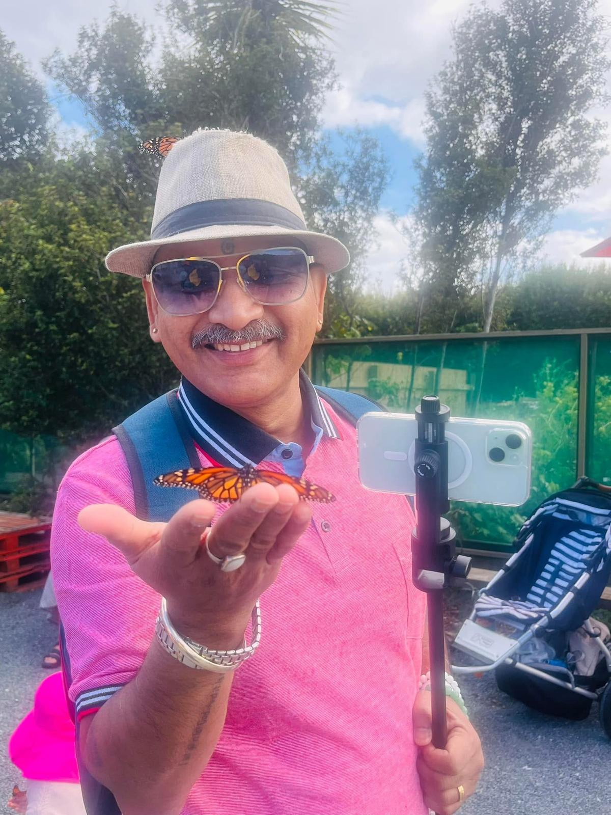 Dr. Vvineet (I Love Ho'oponopono), Spiritual Tara practitioner
